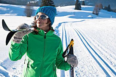 竞速RPG新作《电阻》首部实机预告片分享